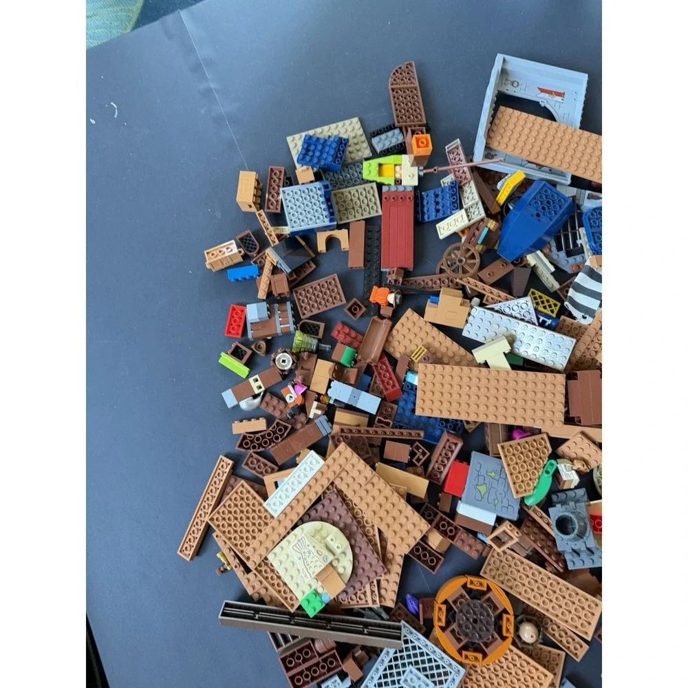 LEGO Pirate and ship Lot mini fig
